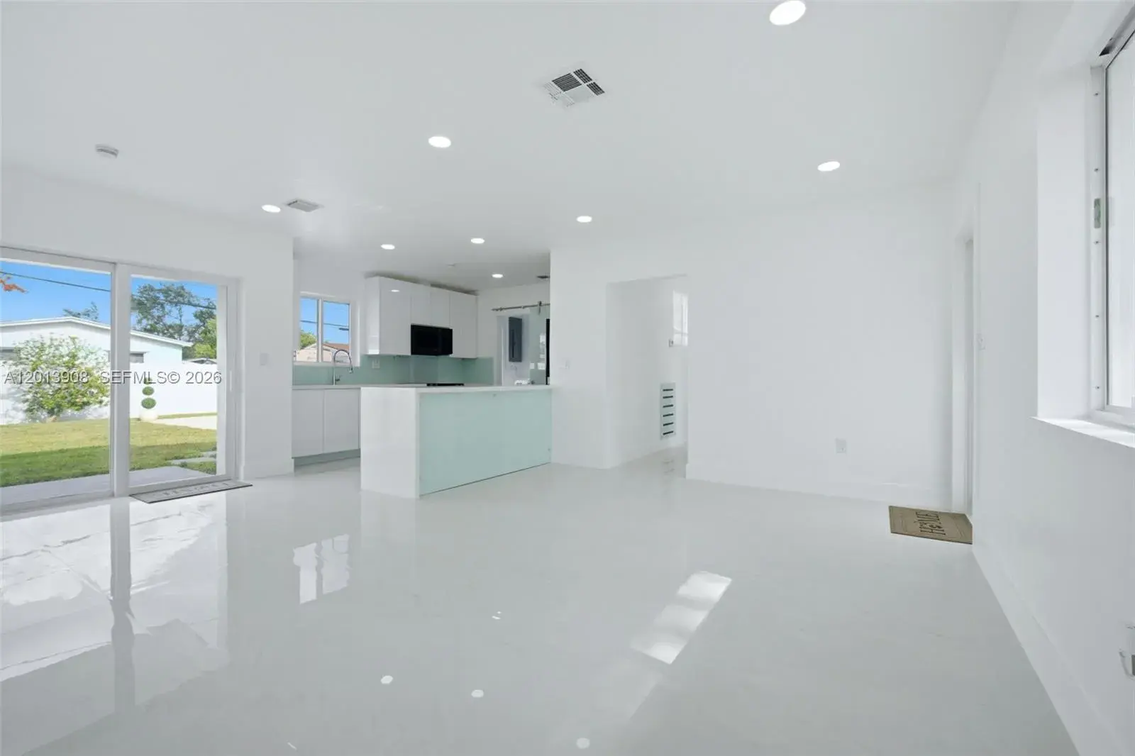 321 N 69th Ave, Hollywood FL 33024
