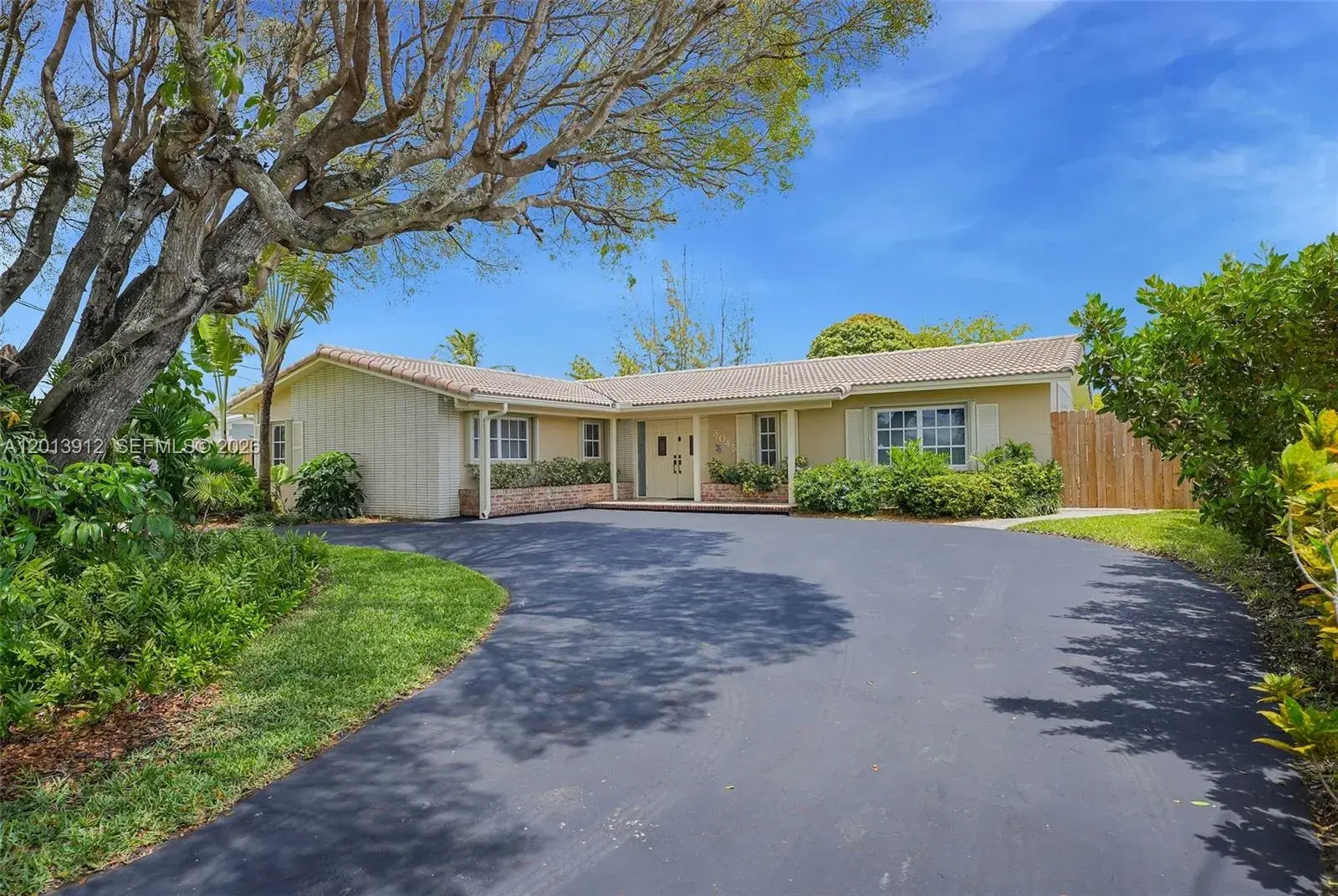 5 bedroom 2 bath Residential for sale at 3045 SW 124th Ct, Miami FL 33175