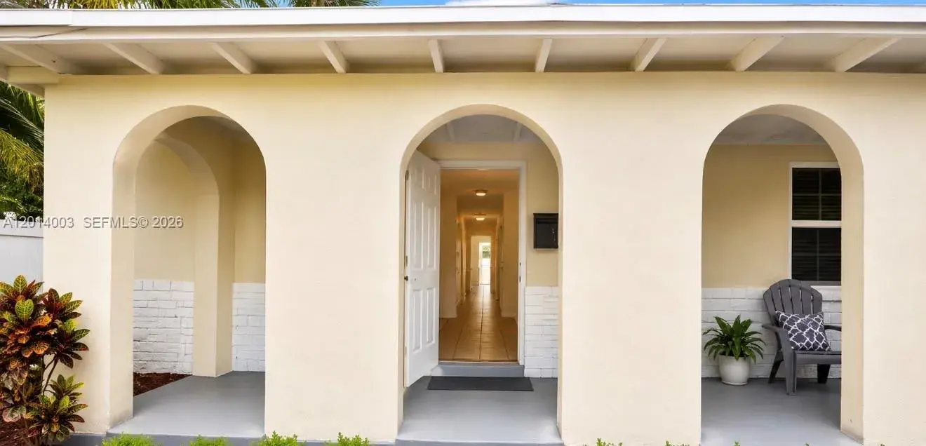 953 SW 16 ST, Fort Lauderdale FL 33315