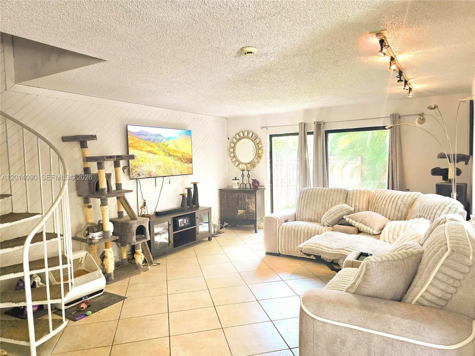 2 bedroom 1 bath Residential for sale at 2989 Bird Ave # 1, Miami FL 33133