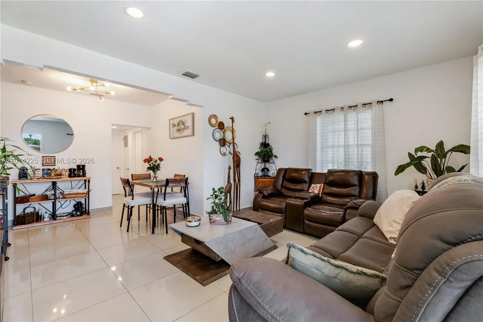 1059 NW 77th St, Miami FL 33150