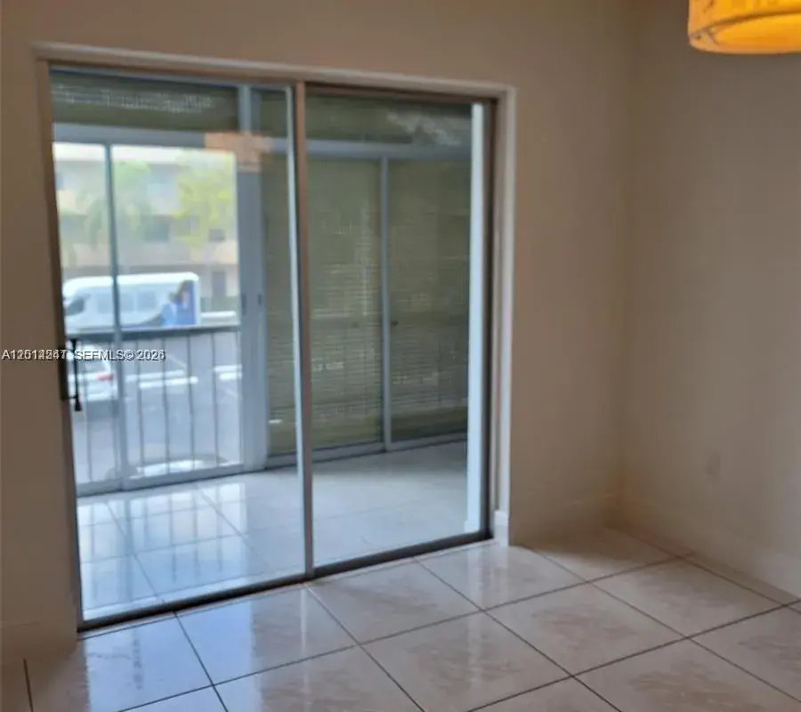 8401 SW 107 AVE # 260E, Miami FL 33173