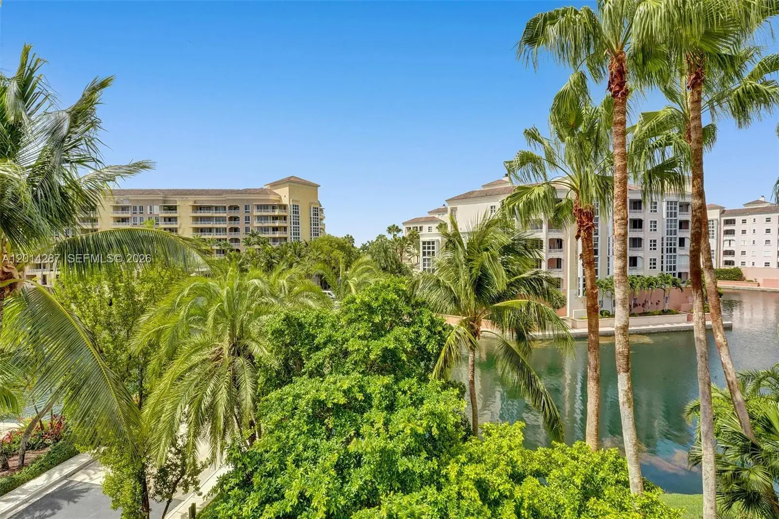 2 bedroom 2 bath for rent at 715 Crandon Blvd # 406, Key Biscayne FL 33149
