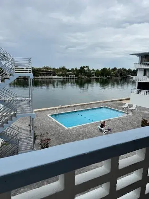 6484 Indian Creek # 242, Miami Beach FL 33141
