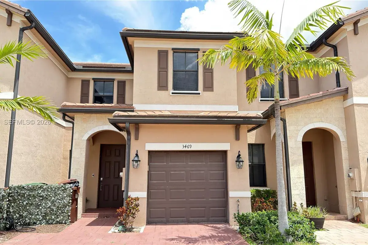 3469 W 106th St, Hialeah FL 33018