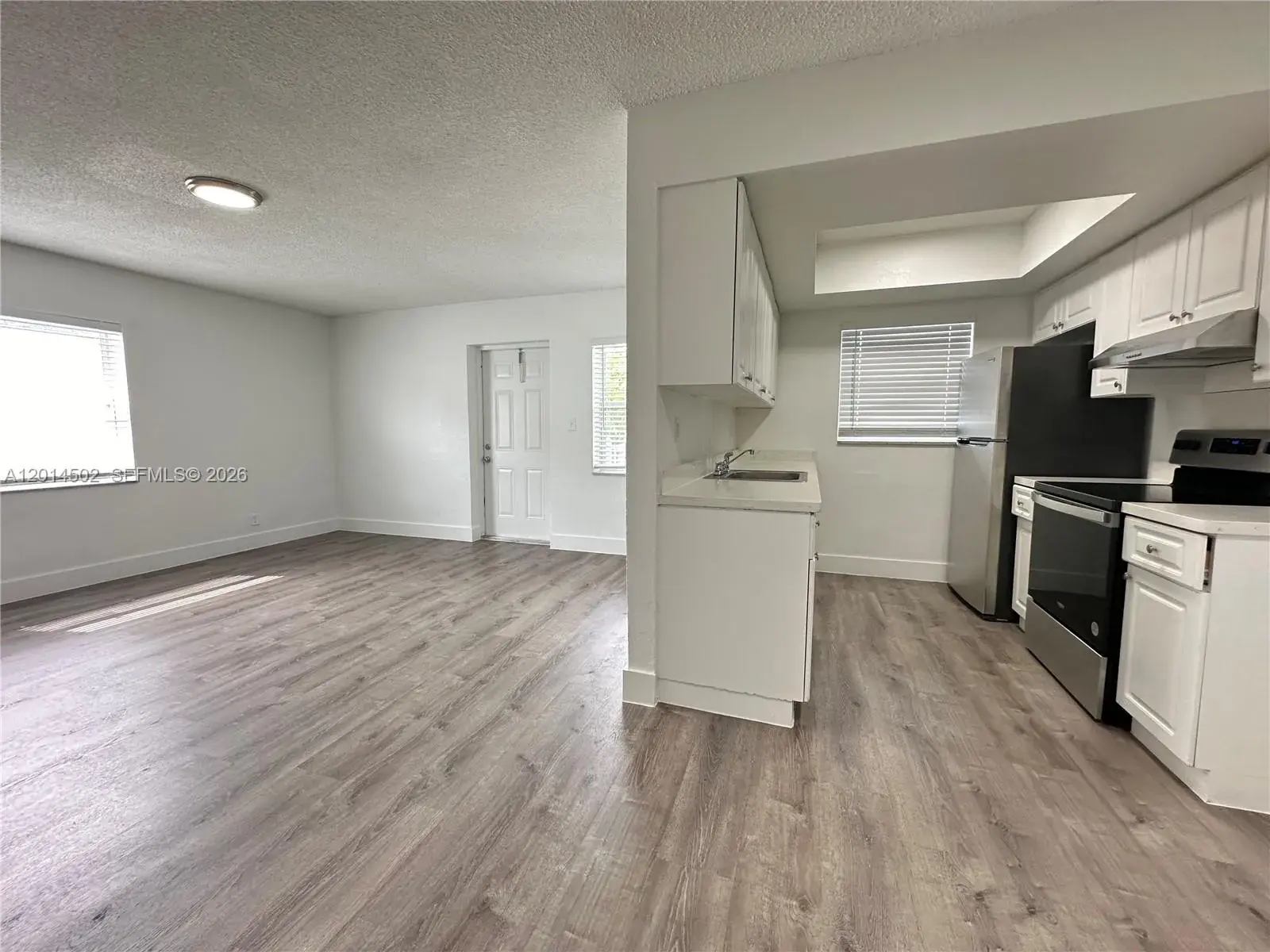 2 bedroom 1 bath Residential Lease for rent at 3660 NE 11th Ave # 5, Oakland Park FL 33334