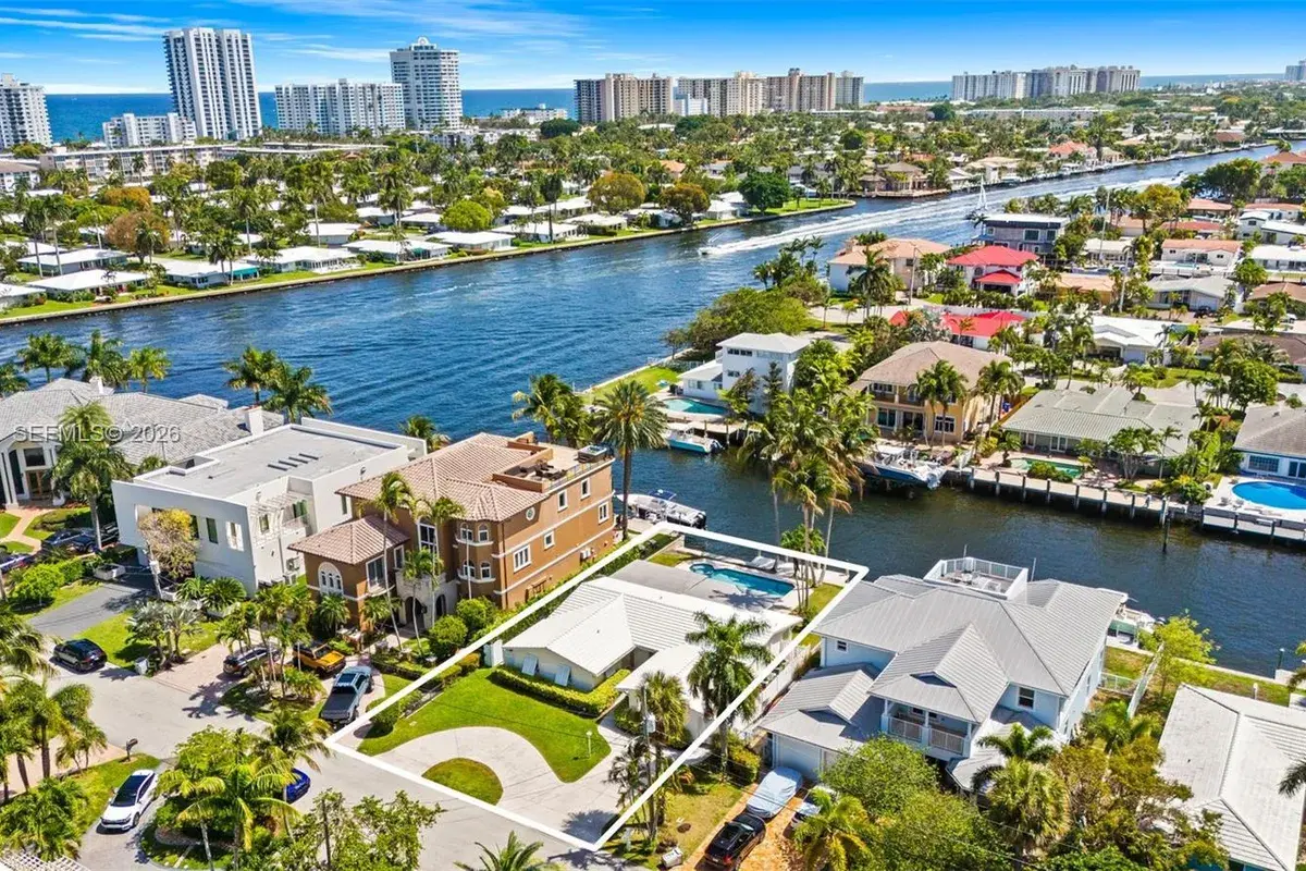 2548 SE 12th St, Pompano Beach FL 33062