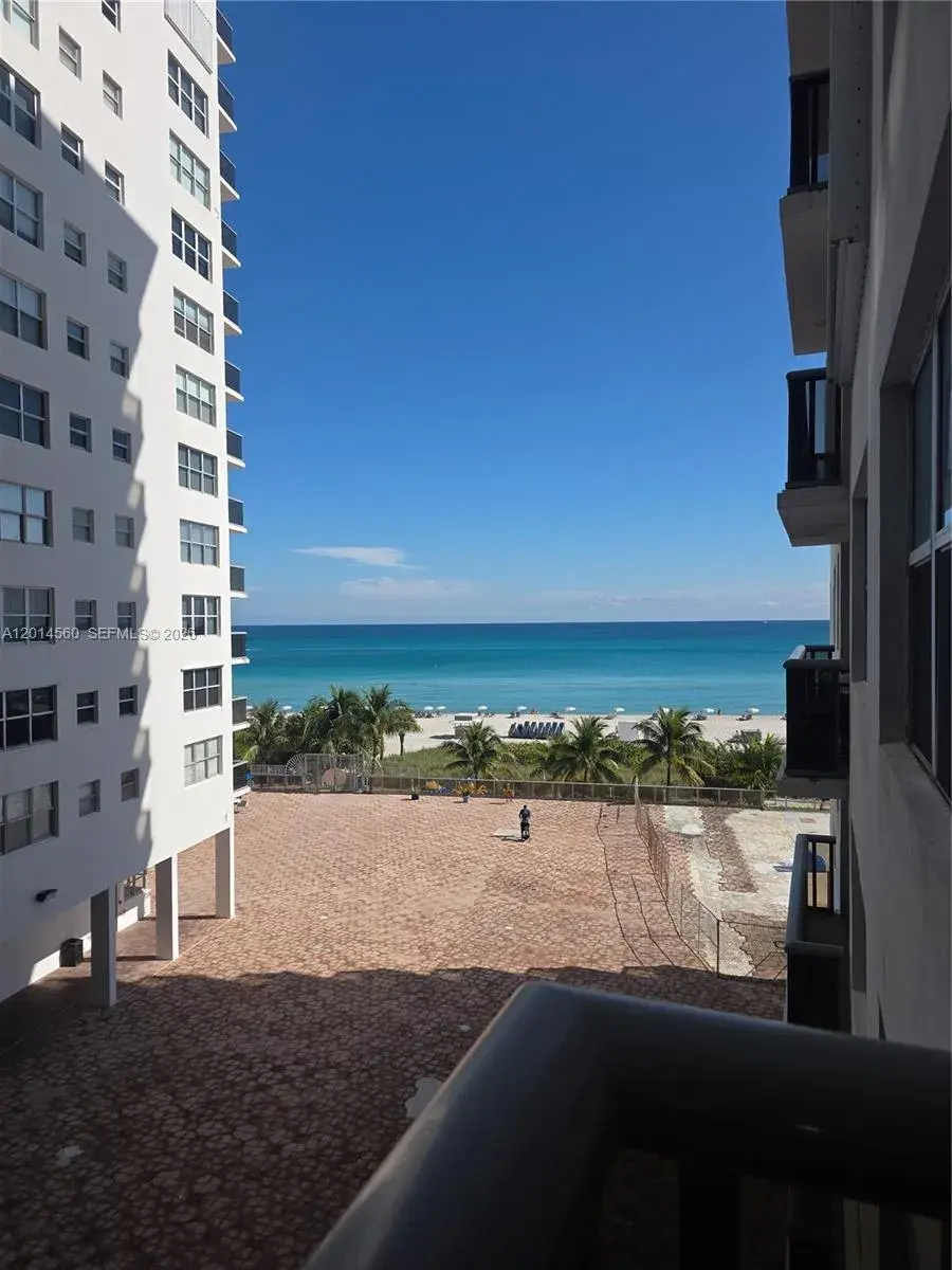 2 bedroom 2 bath Residential Lease for rent at 6039 Collins Ave # 621, Miami Beach FL 33140