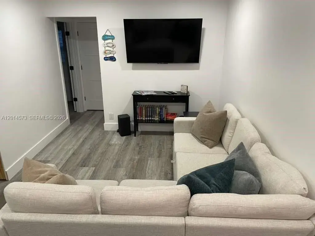 326 Wilson St # 106, Hollywood FL 33019