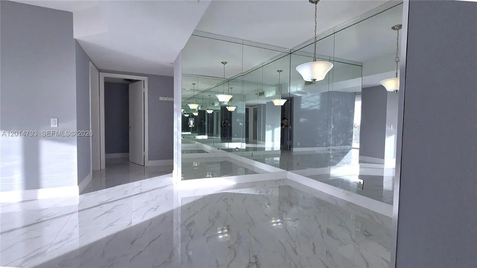3610 Yacht Club Dr # 615, Aventura FL 33180