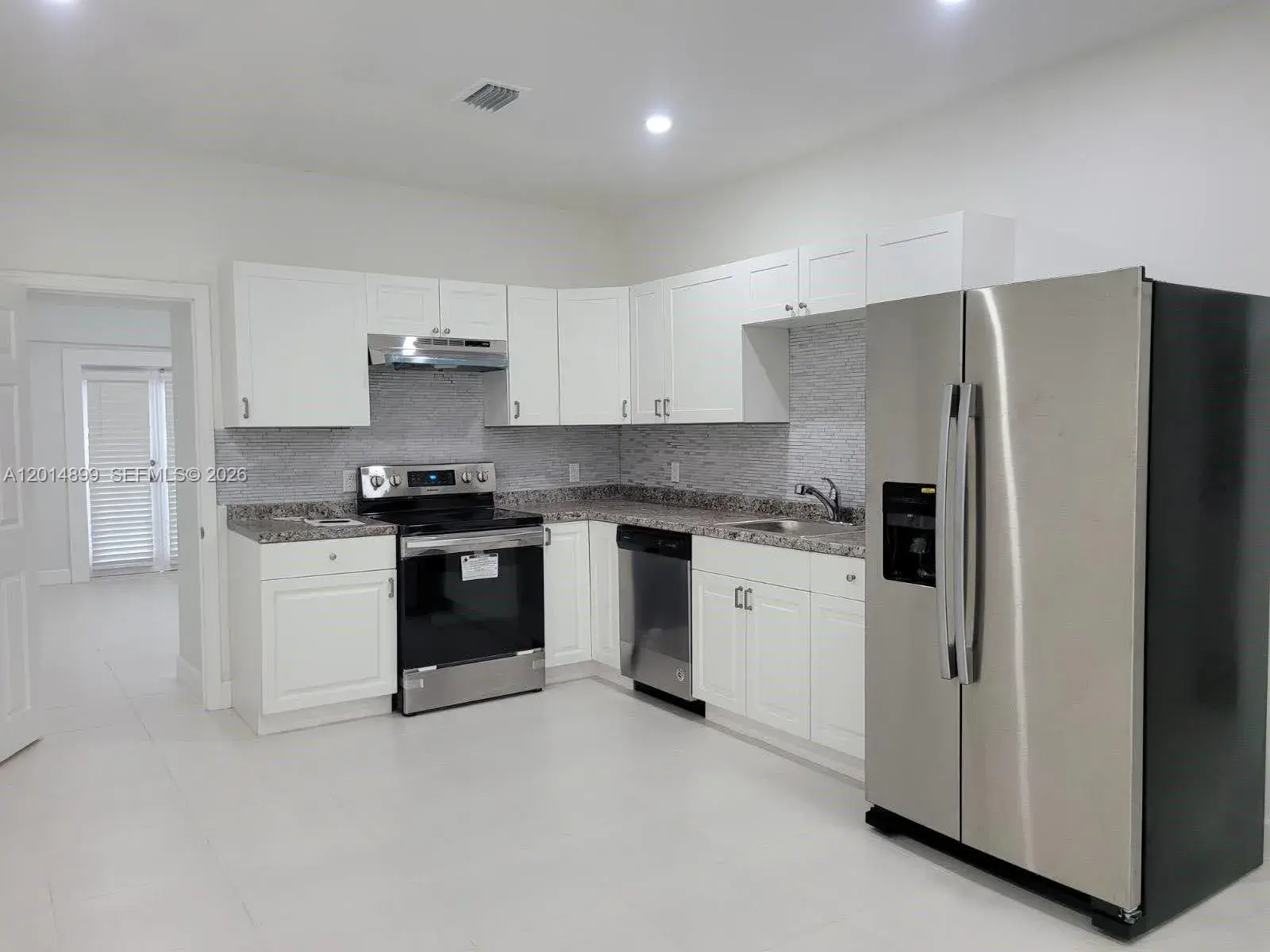 511 NW 62nd Ave, Miami FL 33126