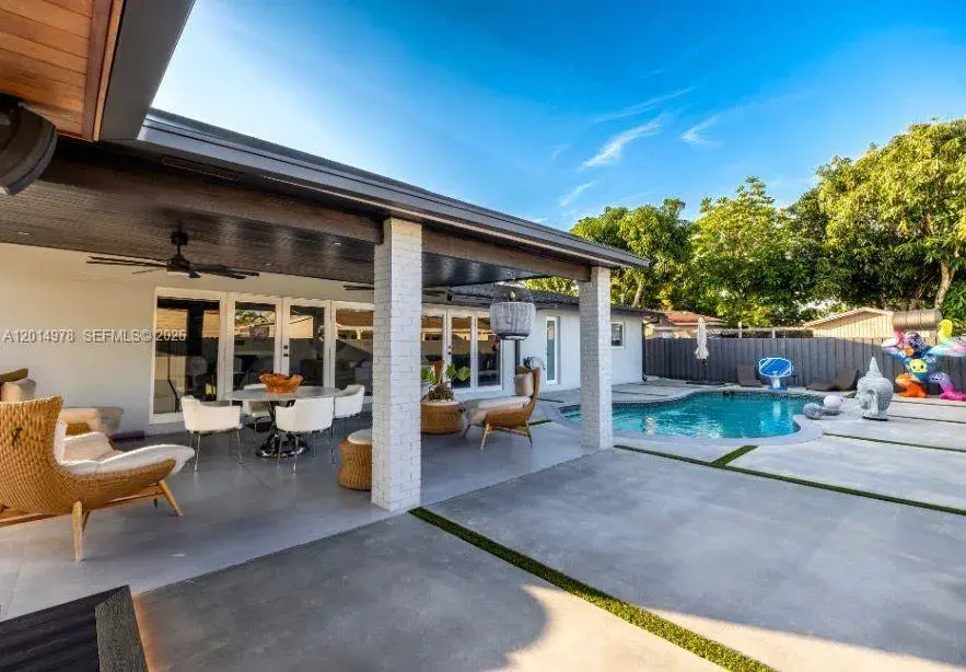 7541 SW 135th Ave, Miami FL 33183