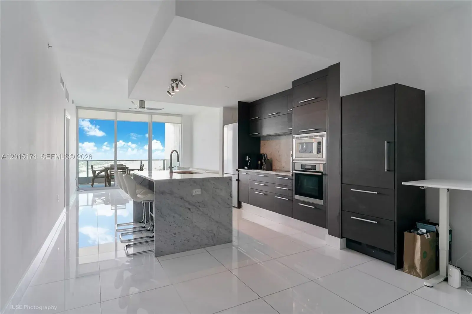 1 bedroom 2 bath Residential Lease for rent at 900 Biscayne Blvd # 3407, Miami FL 33132