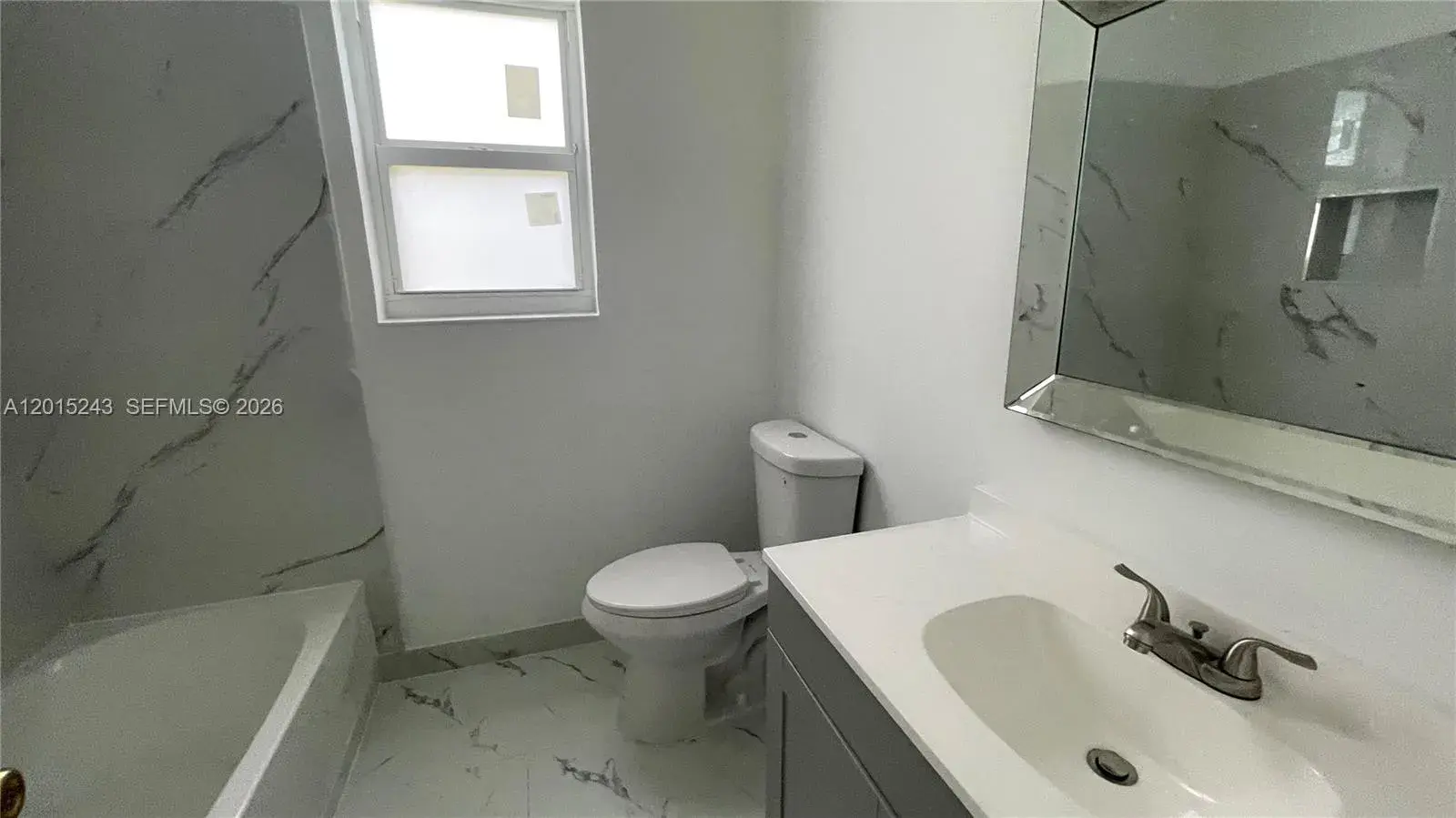 5210 NW 16th St, Lauderhill FL 33313
