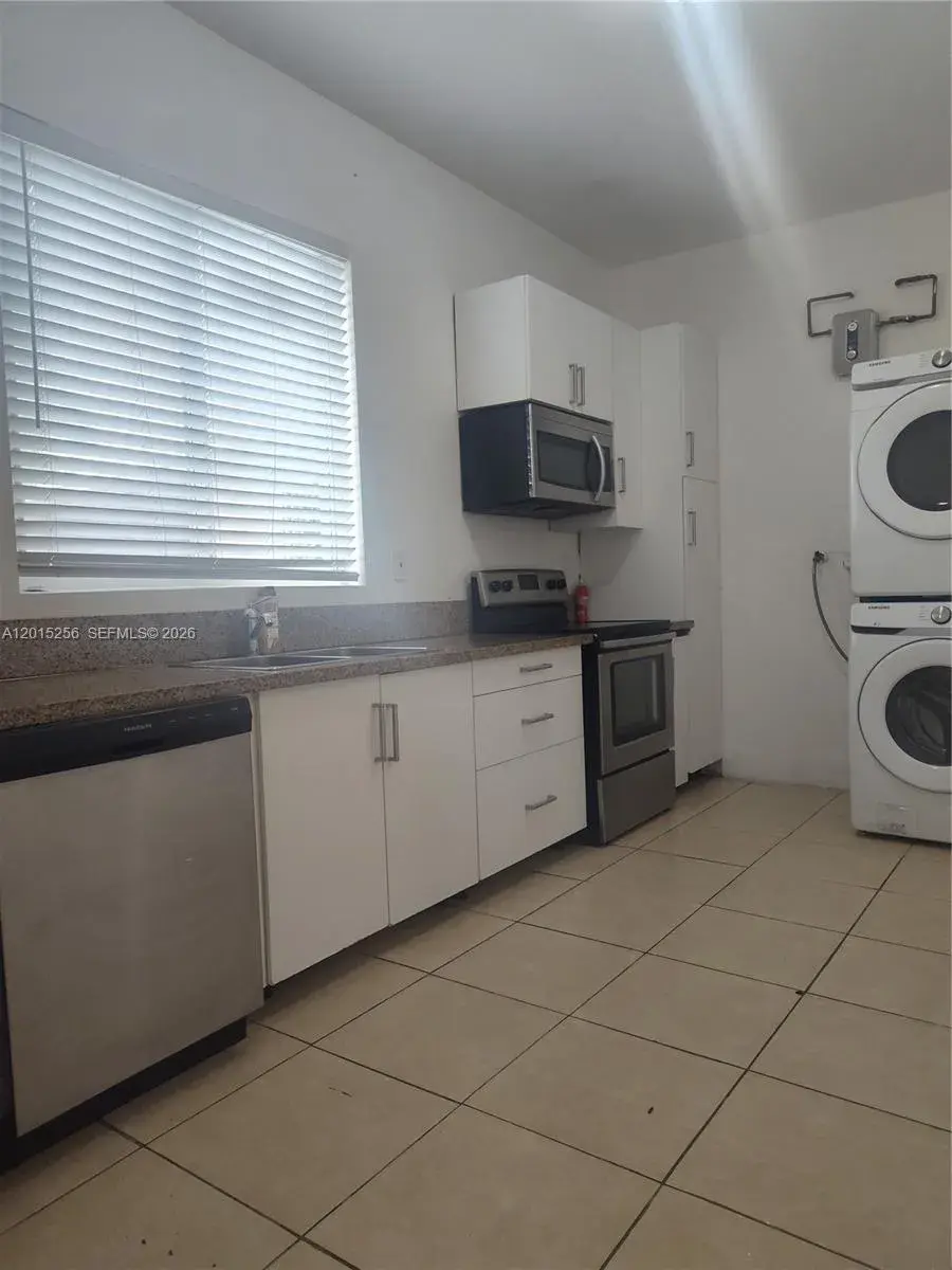 8028 NW 5th Ct Rear, Miami FL 33150 photo 3