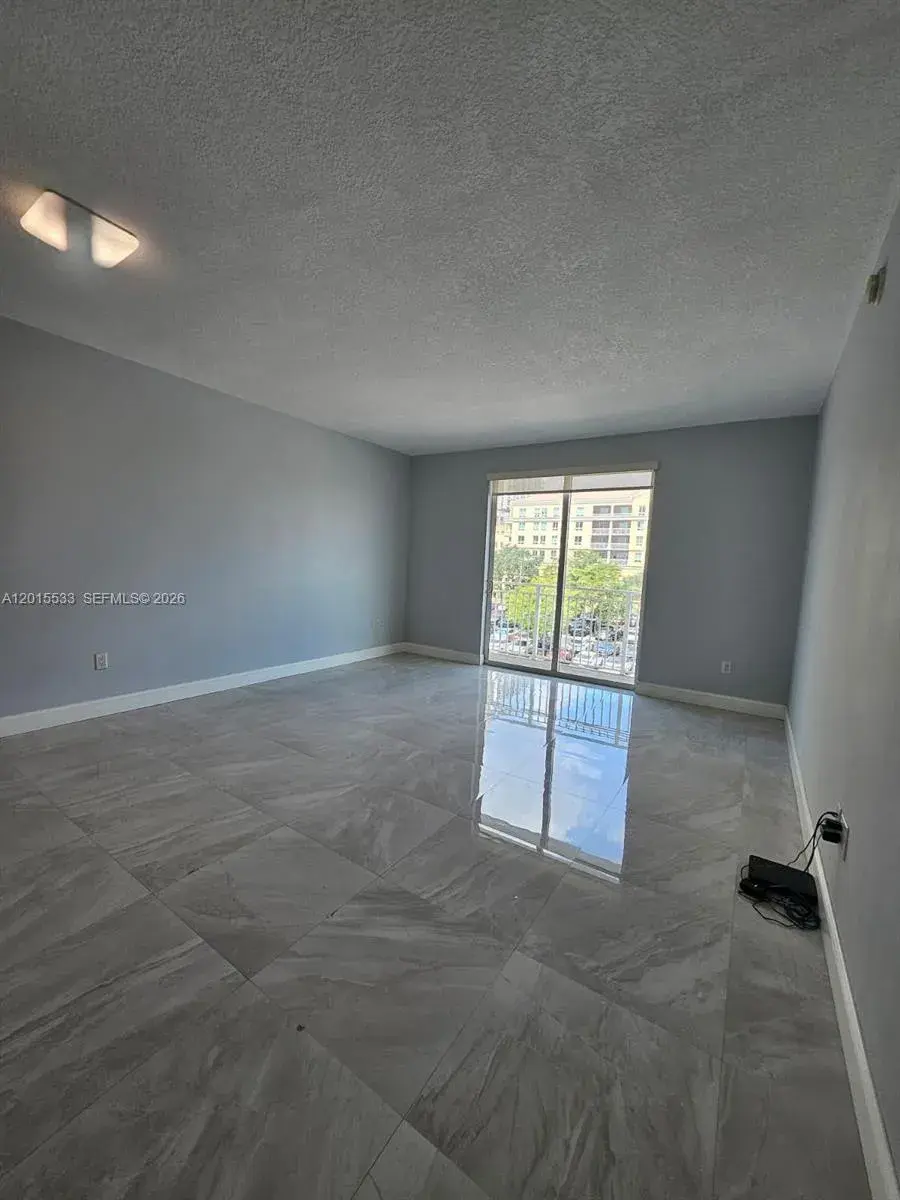 7270 SW 88th St # B202, Miami FL 33156