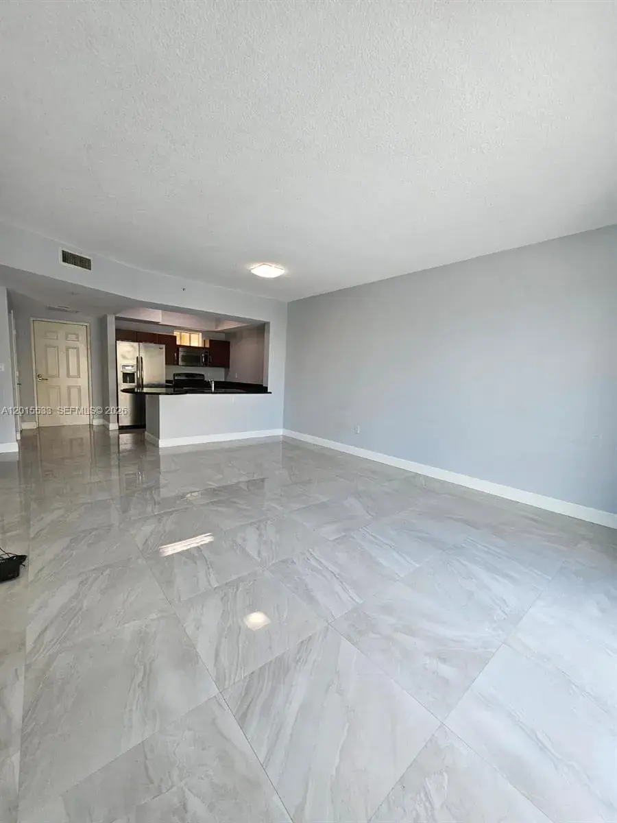 7270 SW 88th St # B202, Miami FL 33156