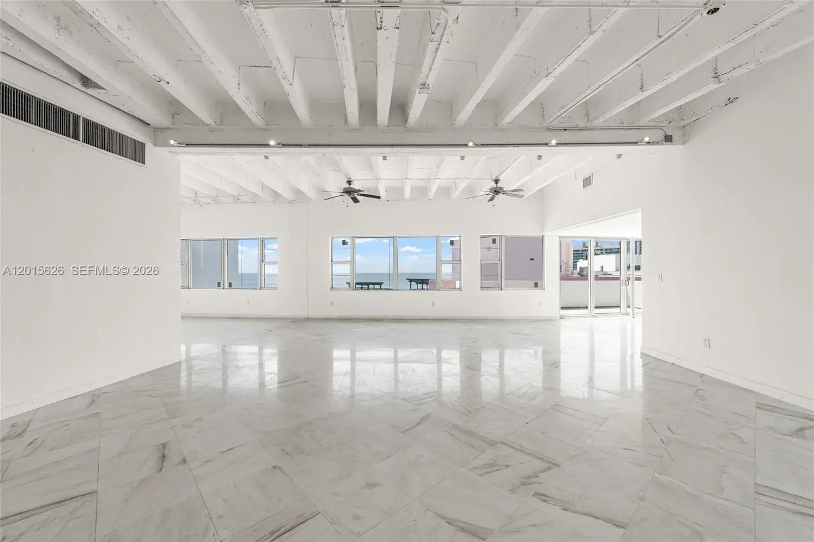 5255 Collins Ave, Miami Beach FL 33140