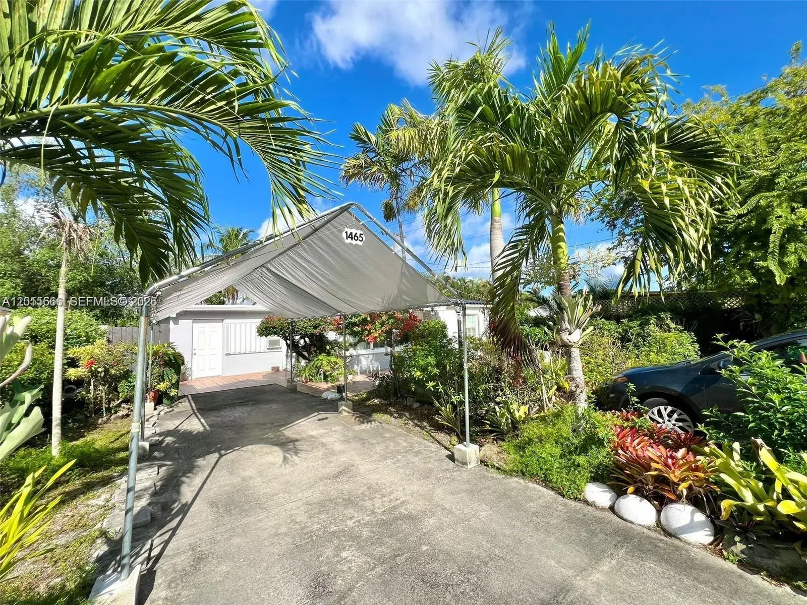 1465 SW 28th Way, Fort Lauderdale FL 33312