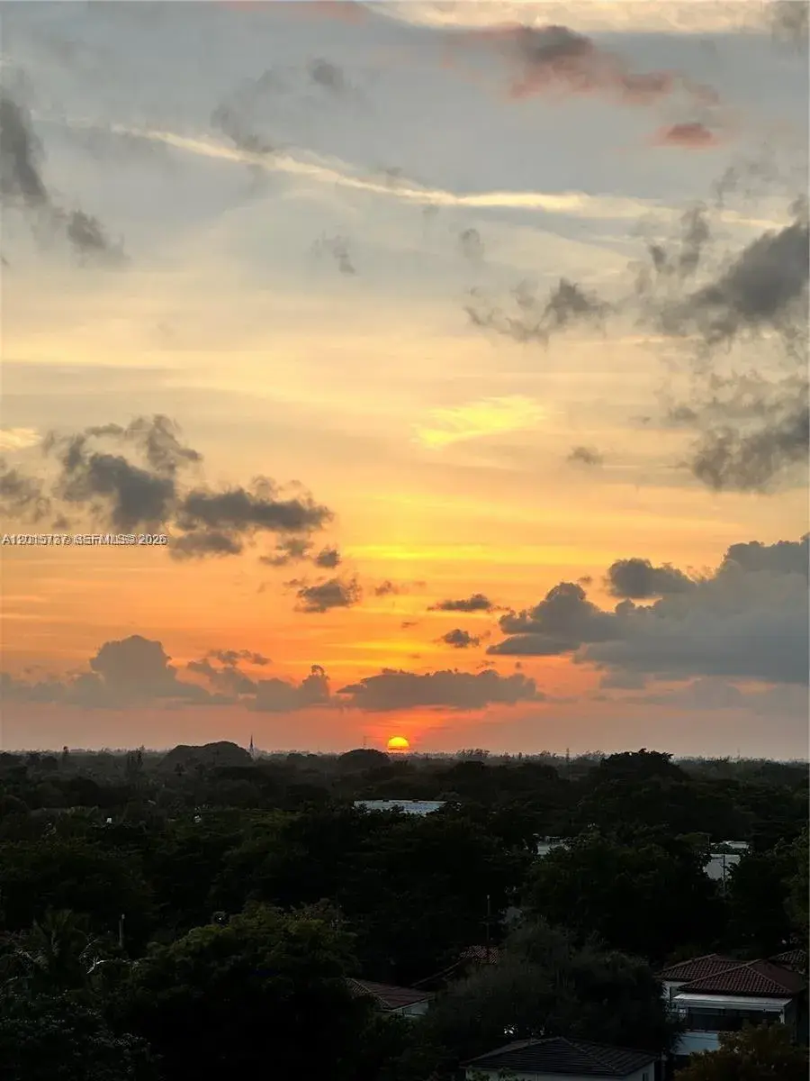 2 bedroom 2 bath Residential Lease for rent at 2650 SW 37th Ave # 807, Miami FL 33133