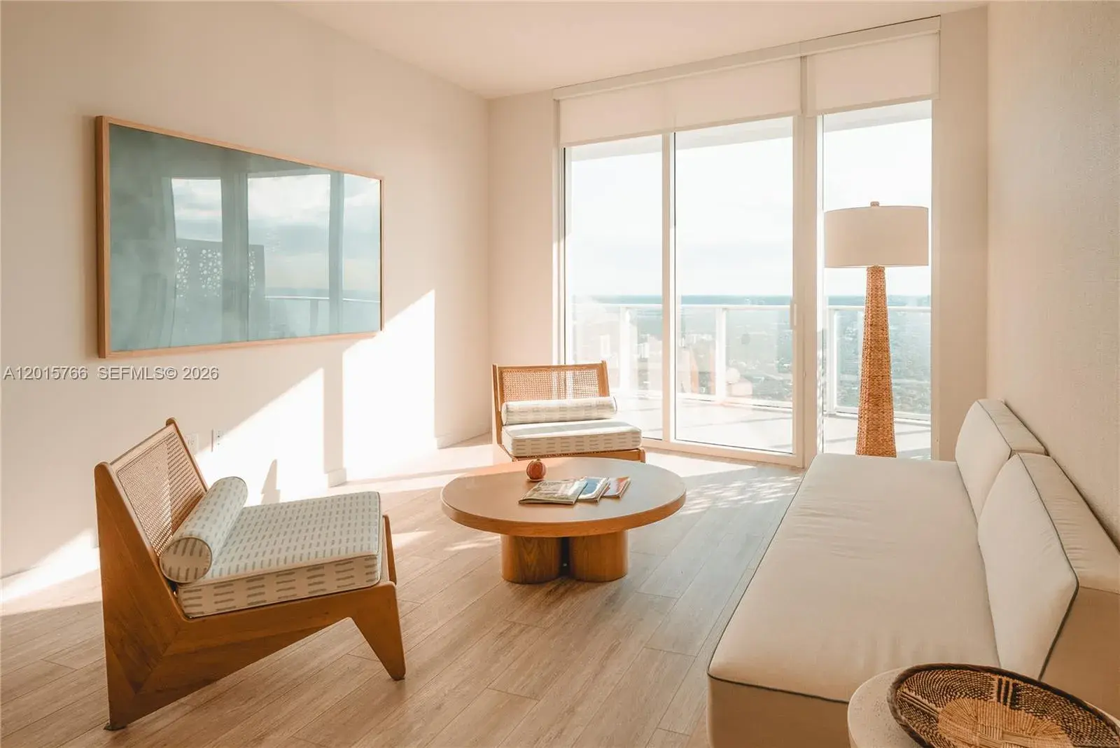 1 bedroom 1 bath Residential Lease for rent at 275 SW 6th St # 5303, Miami FL 33130