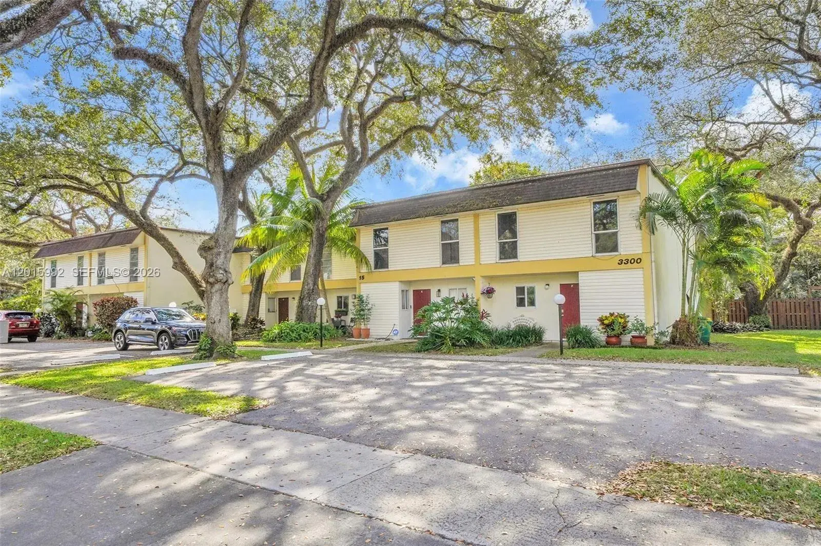 3 bedroom 2 bath Residential Lease for rent at 3300 Atlanta St # 15F, Hollywood FL 33021