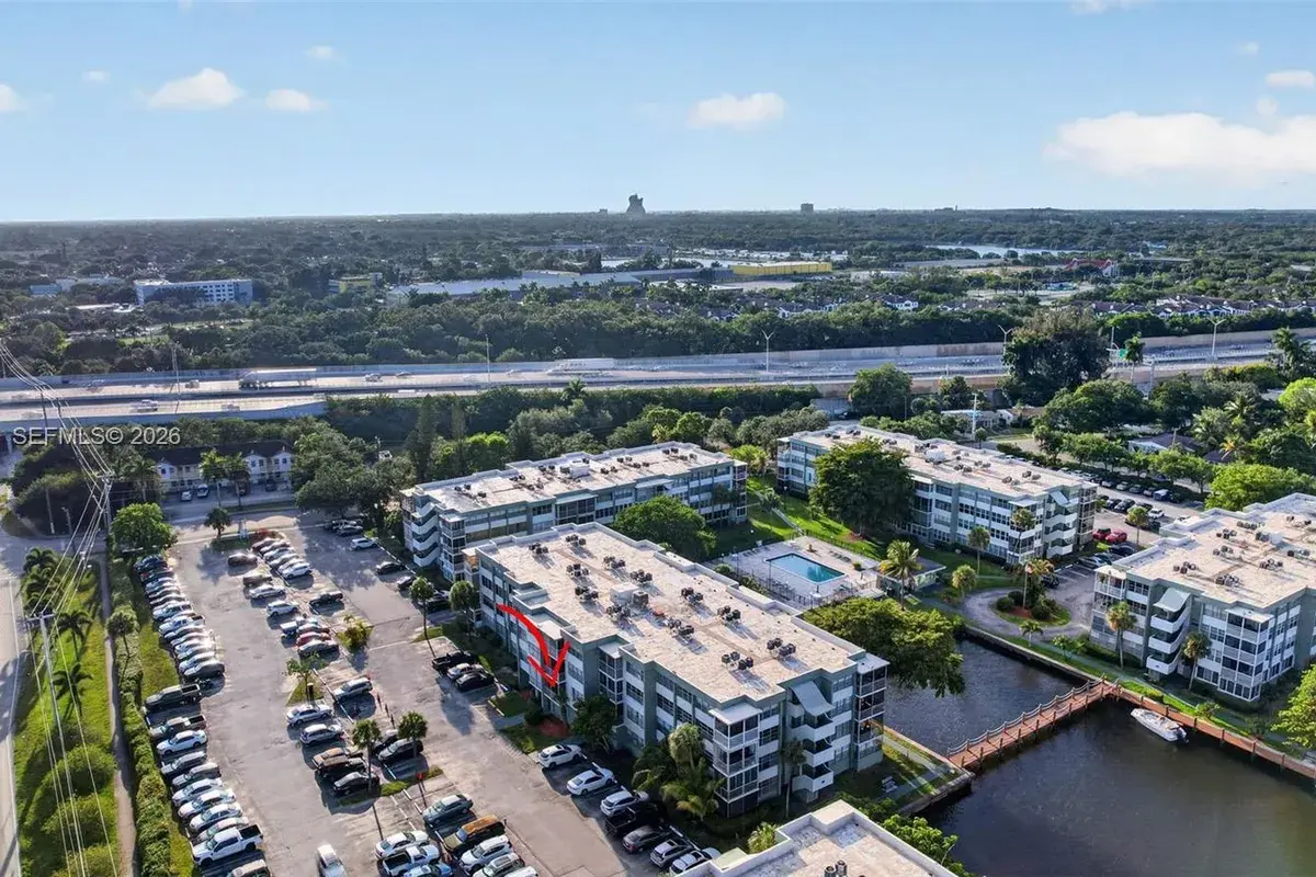 2761 Taft St # 212, Hollywood FL 33020