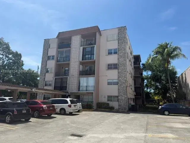 3640 NW 9th St # 201, Miami FL 33125 photo 5