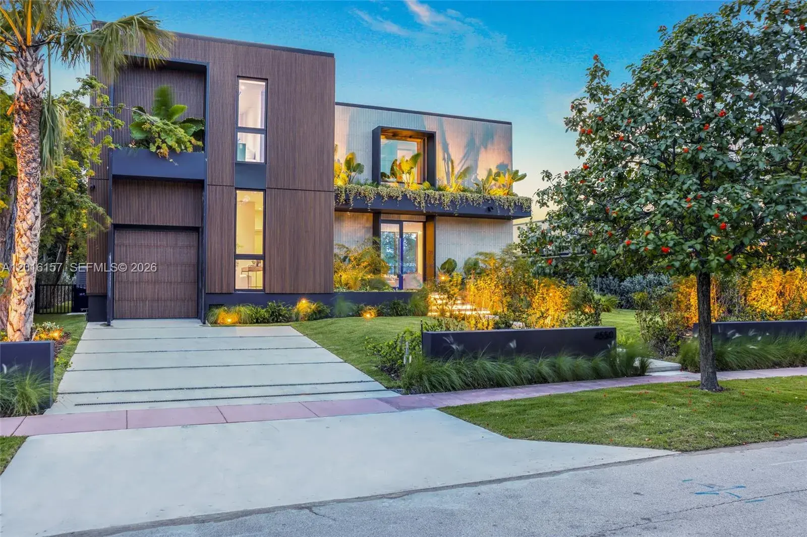 4550 N Jefferson Ave, Miami Beach FL 33140