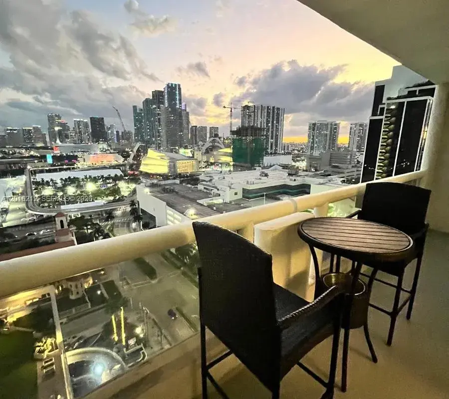 1717 N Bayshore Dr # 2453, Miami FL 33132