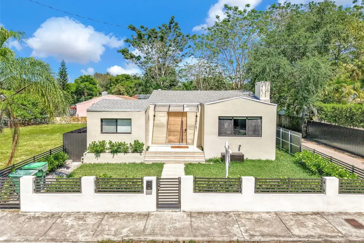 4721 NW 6th Ave, Miami FL 33127