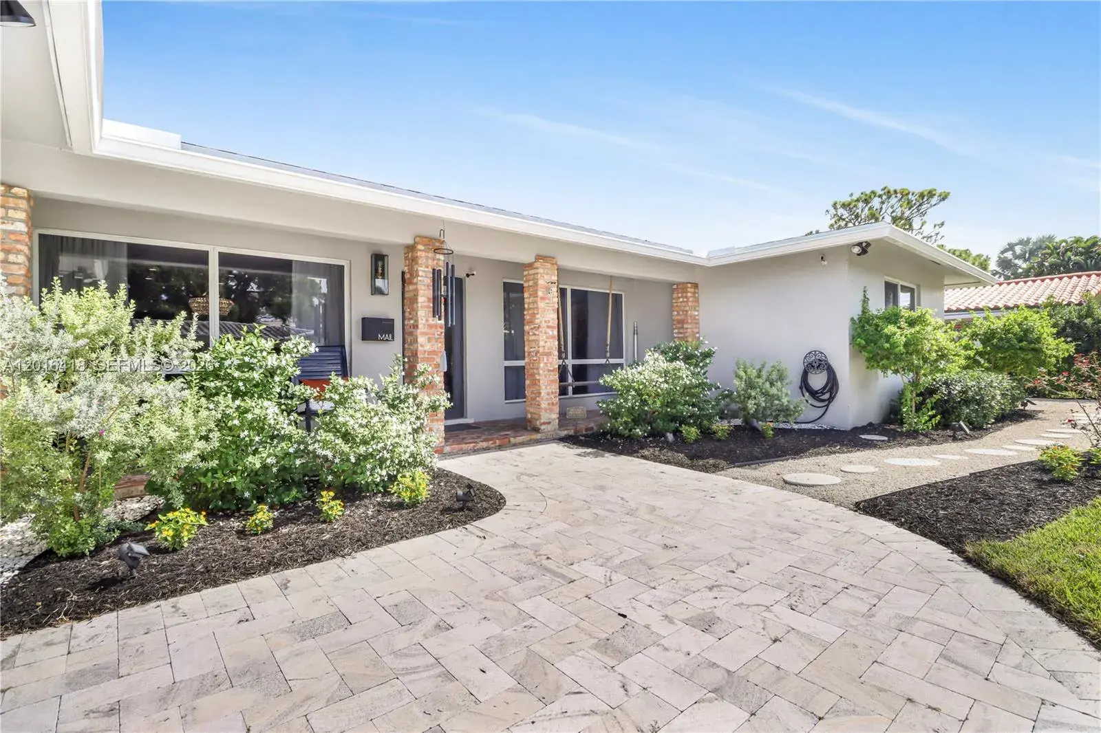 3 bedroom 3 bath Residential for sale at 1705 NE 24th St, Wilton Manors FL 33305