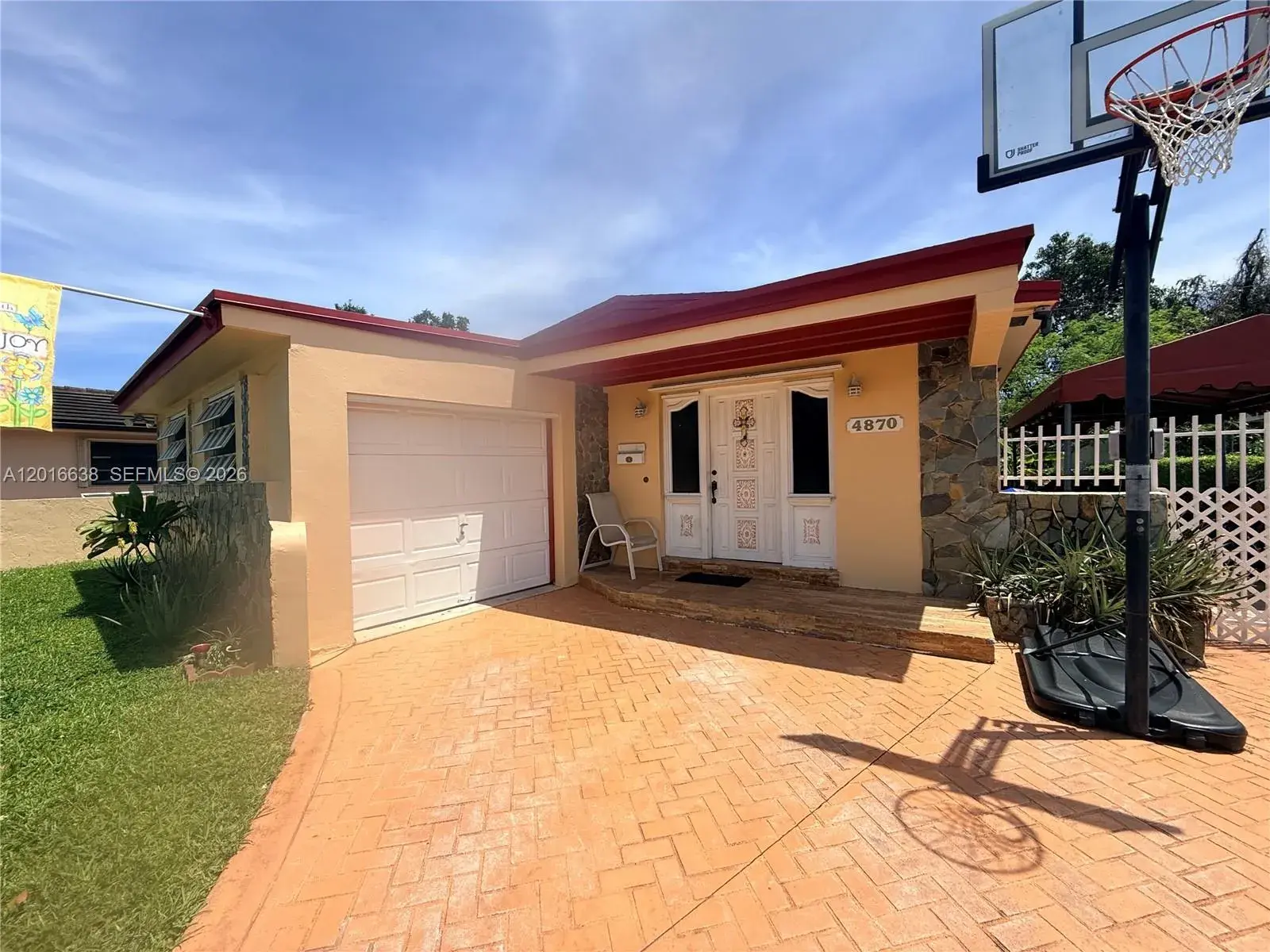 4 bedroom 3 bath Residential for sale at 4870 SW 6th St, Miami FL 33134