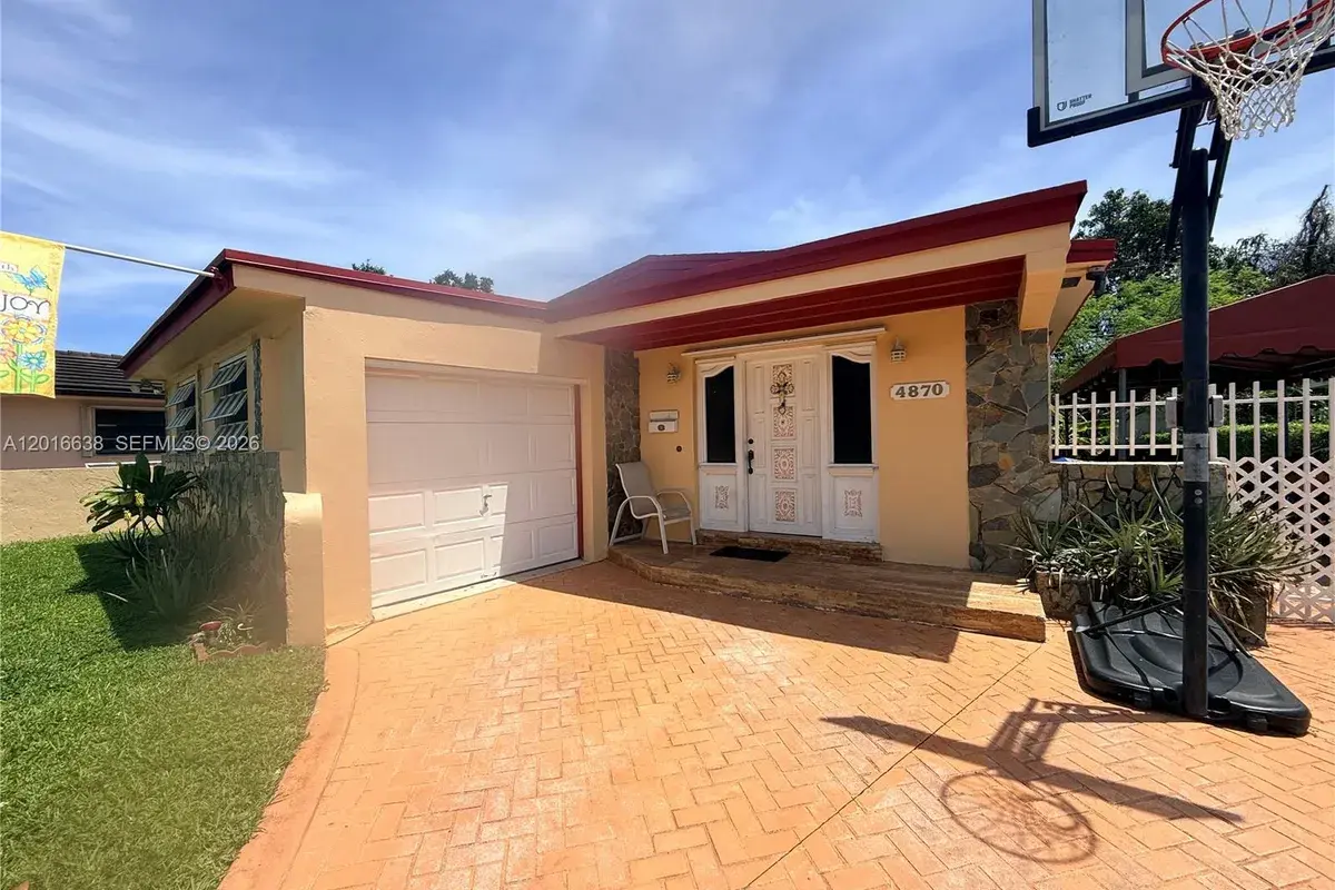 4870 SW 6th St, Miami FL 33134