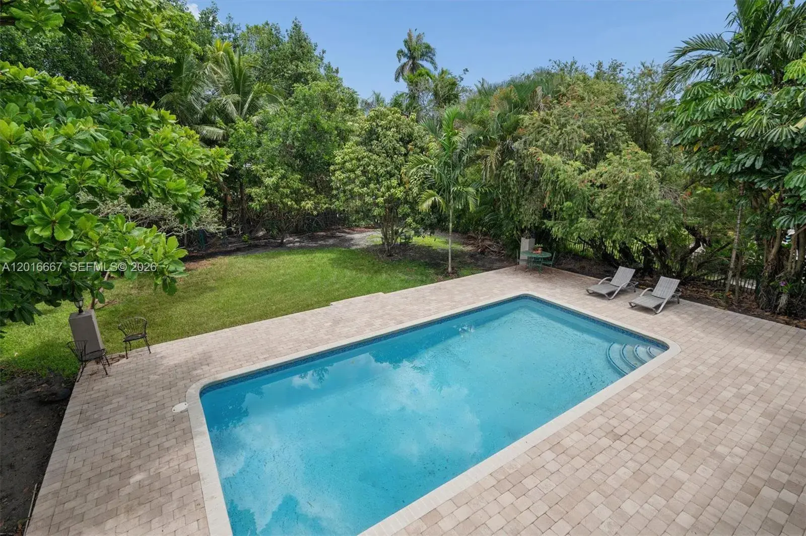 6 bedroom 5 bath for sale at 20021 NE 25th Ave, Miami FL 33180