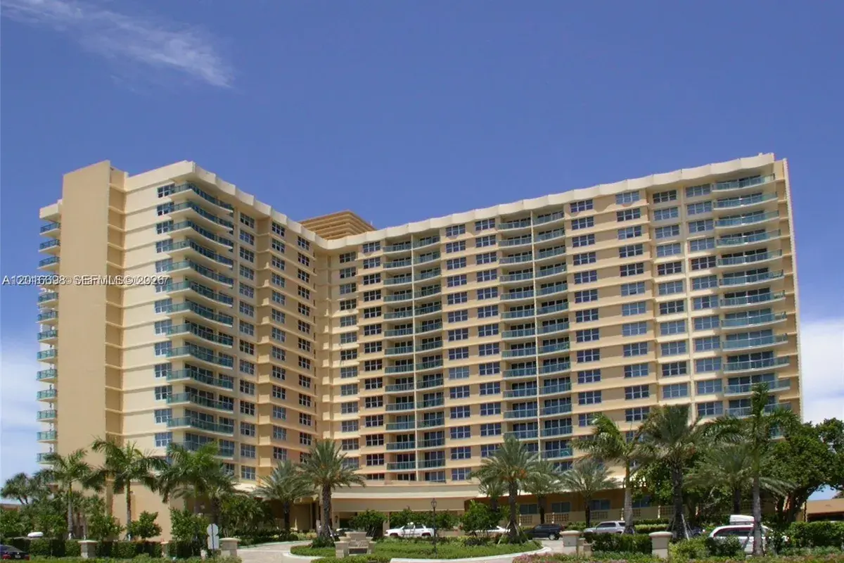 2501 S Ocean Dr, Hollywood FL 33019