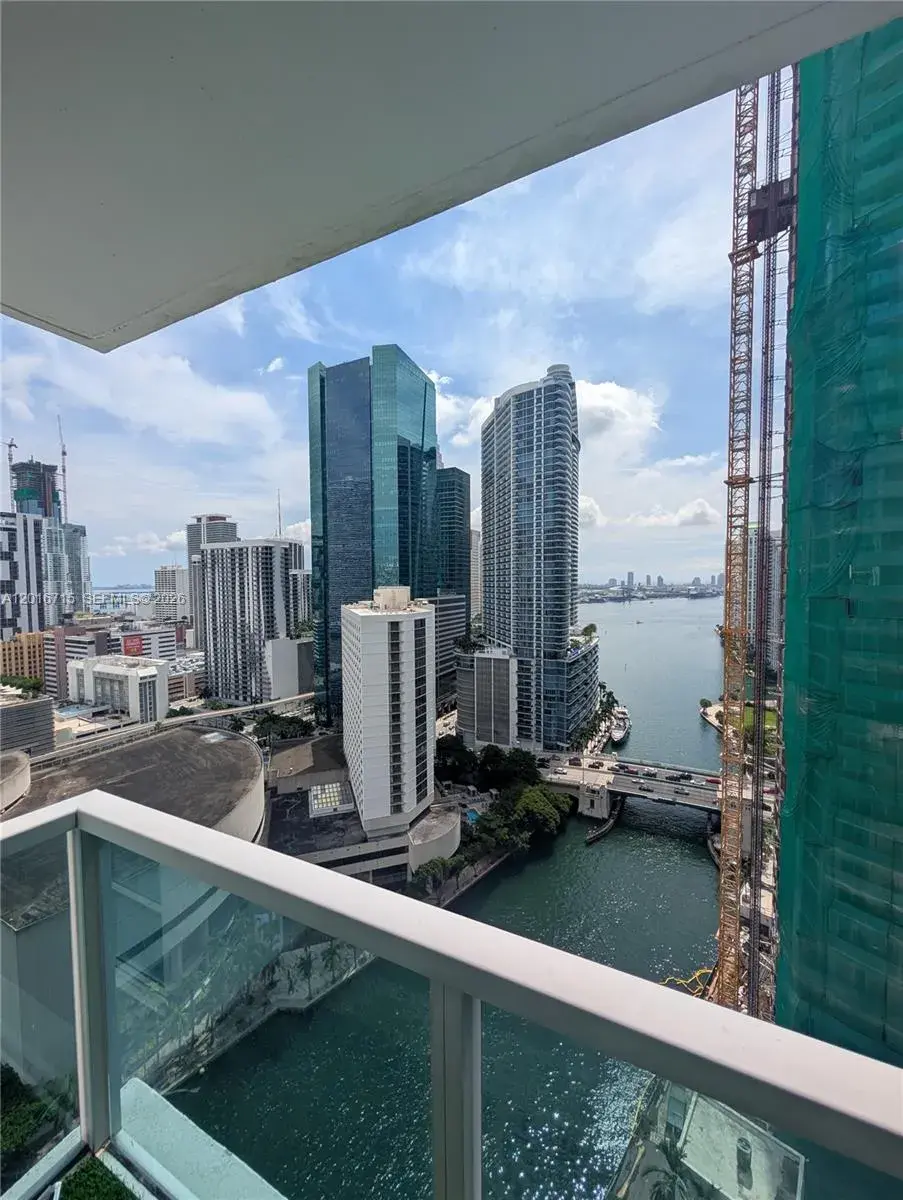 31 SE 5th St # 3002, Miami FL 33131