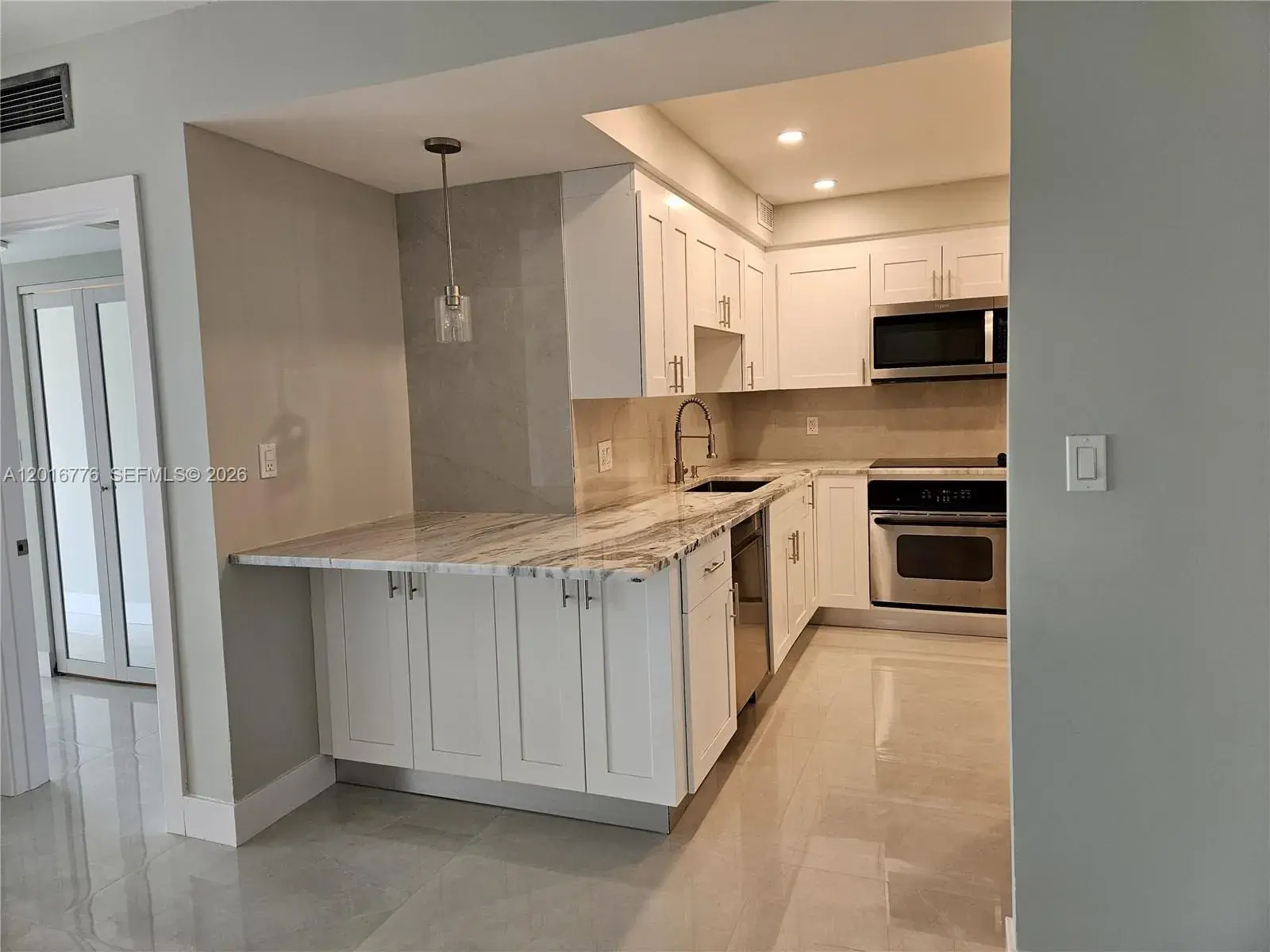 1985 S Ocean Dr # 2K, Hallandale Beach FL 33009