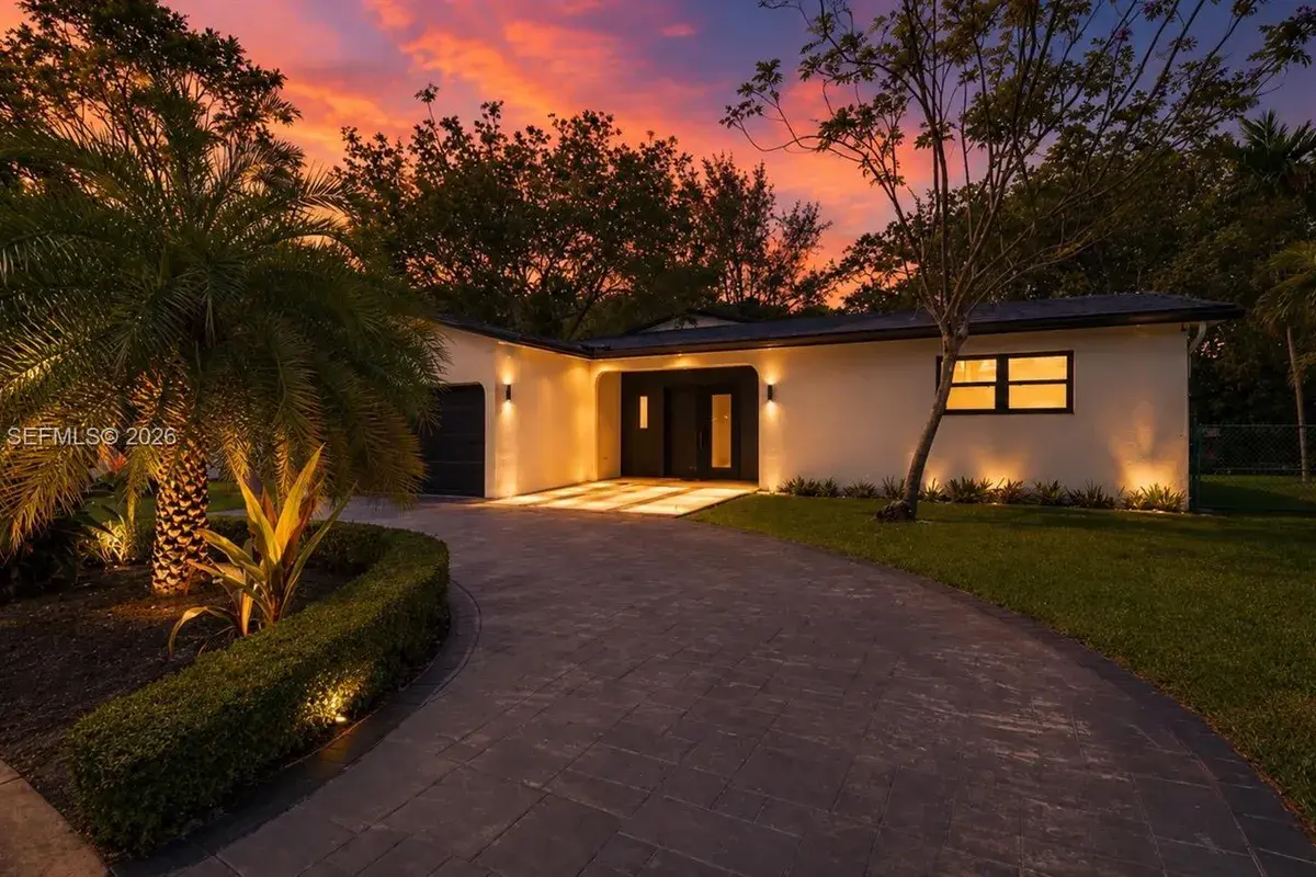 3411 Thomas St, Hollywood FL 33021