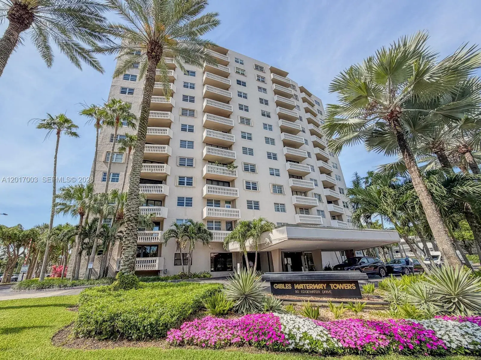 2 bedroom 2 bath for sale at 90 Edgewater Dr # 114, Coral Gables FL 33133