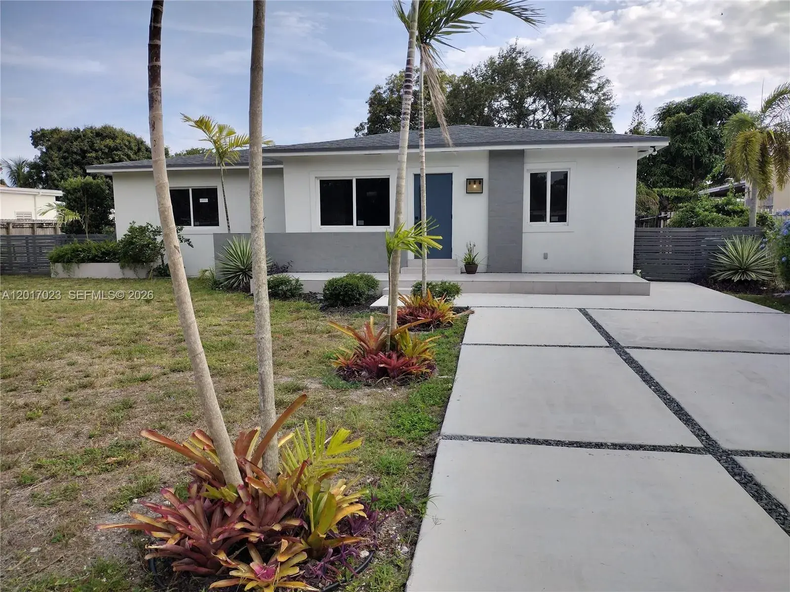 300 S Biscayne River Dr, Miami FL 33169