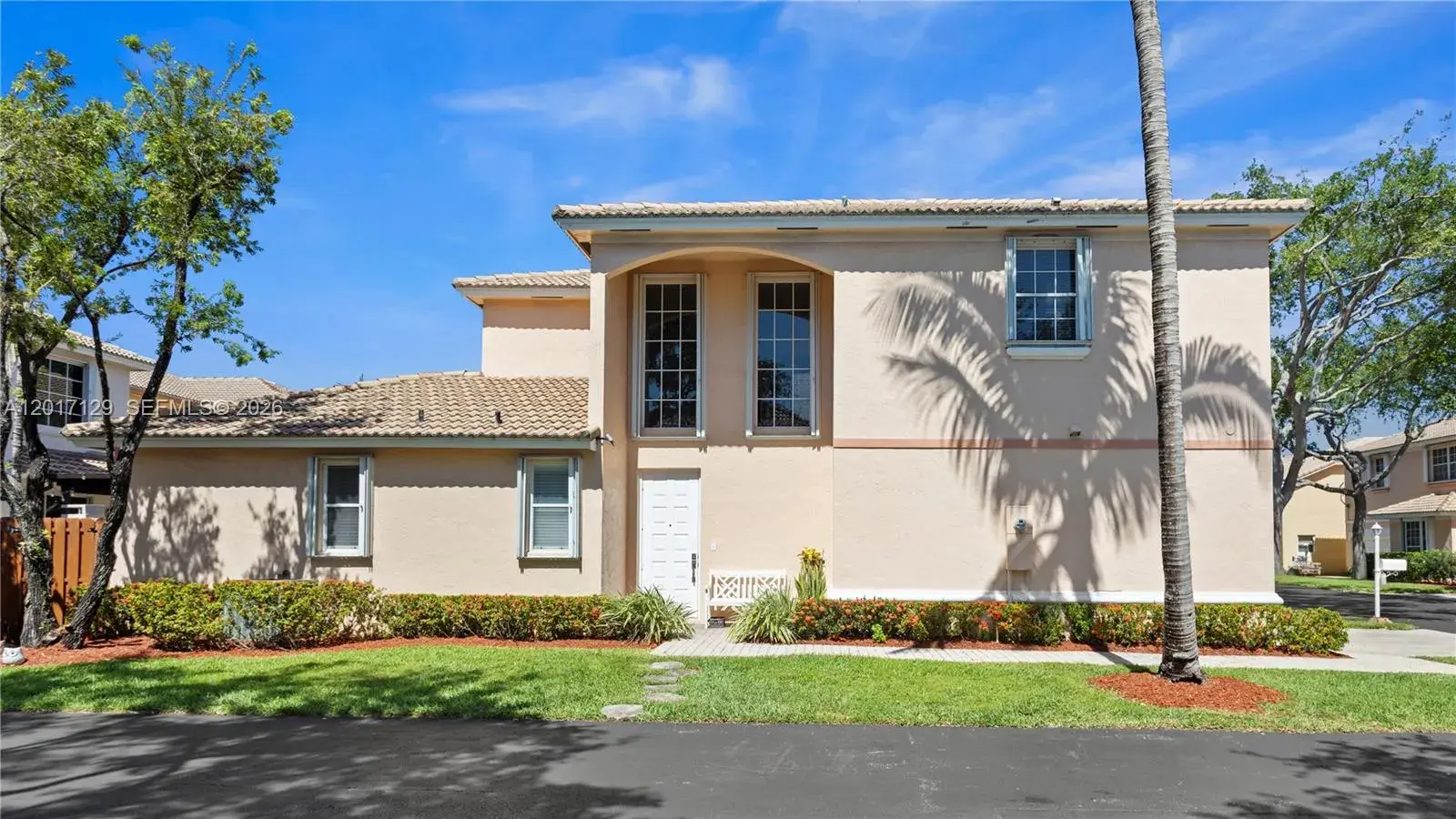 1240 Grant St, Hollywood FL 33019