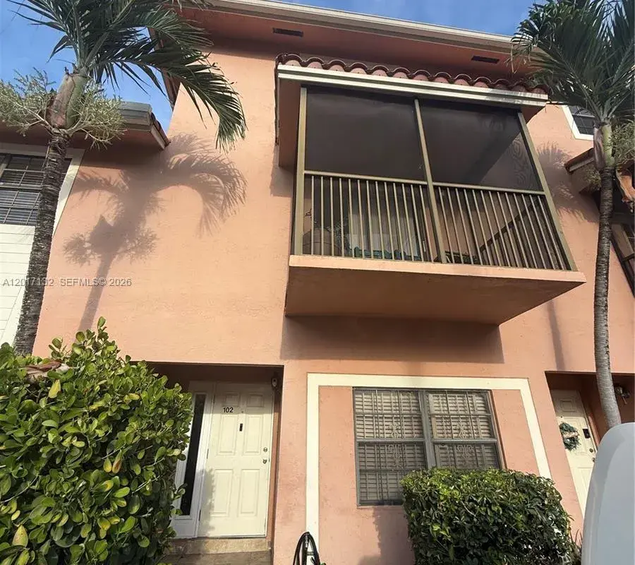 9902 Hammocks Blvd # 60, Miami FL 33196
