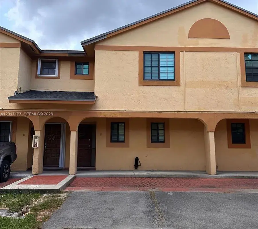 1595 SW 122nd Ave # 5, Miami FL 33184