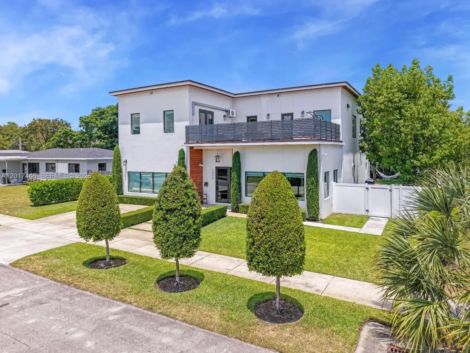 1025 NE 170th Ter, Miami FL 33162