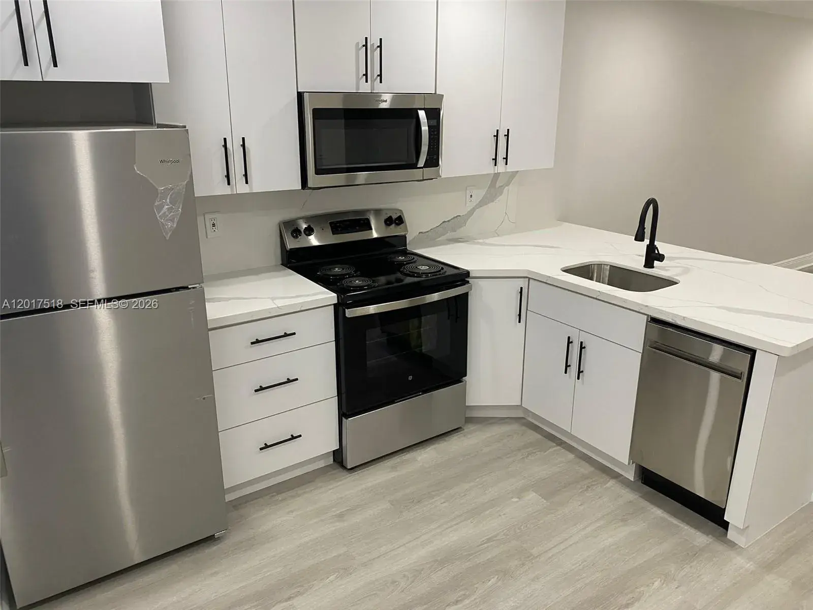 2 bedroom 1 bath Residential Lease for rent at 4650 W Flagler St # 3, Miami FL 33134