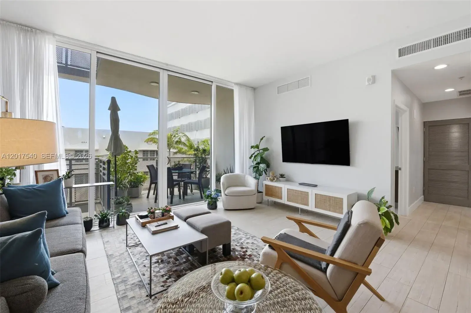 2100 Park Ave # 302, Miami Beach FL 33139