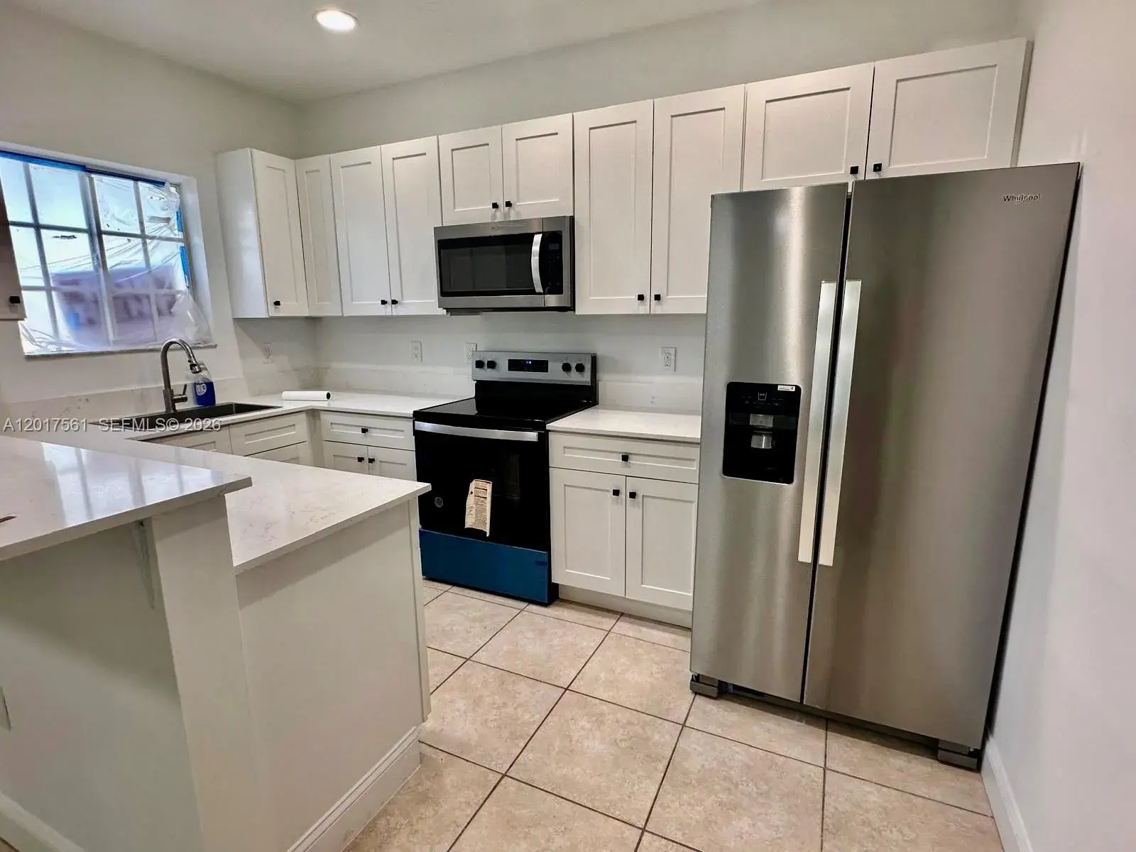 2 bedroom 2 bath Residential Lease for rent at 2301 Wilson St # A, Hollywood FL 33020