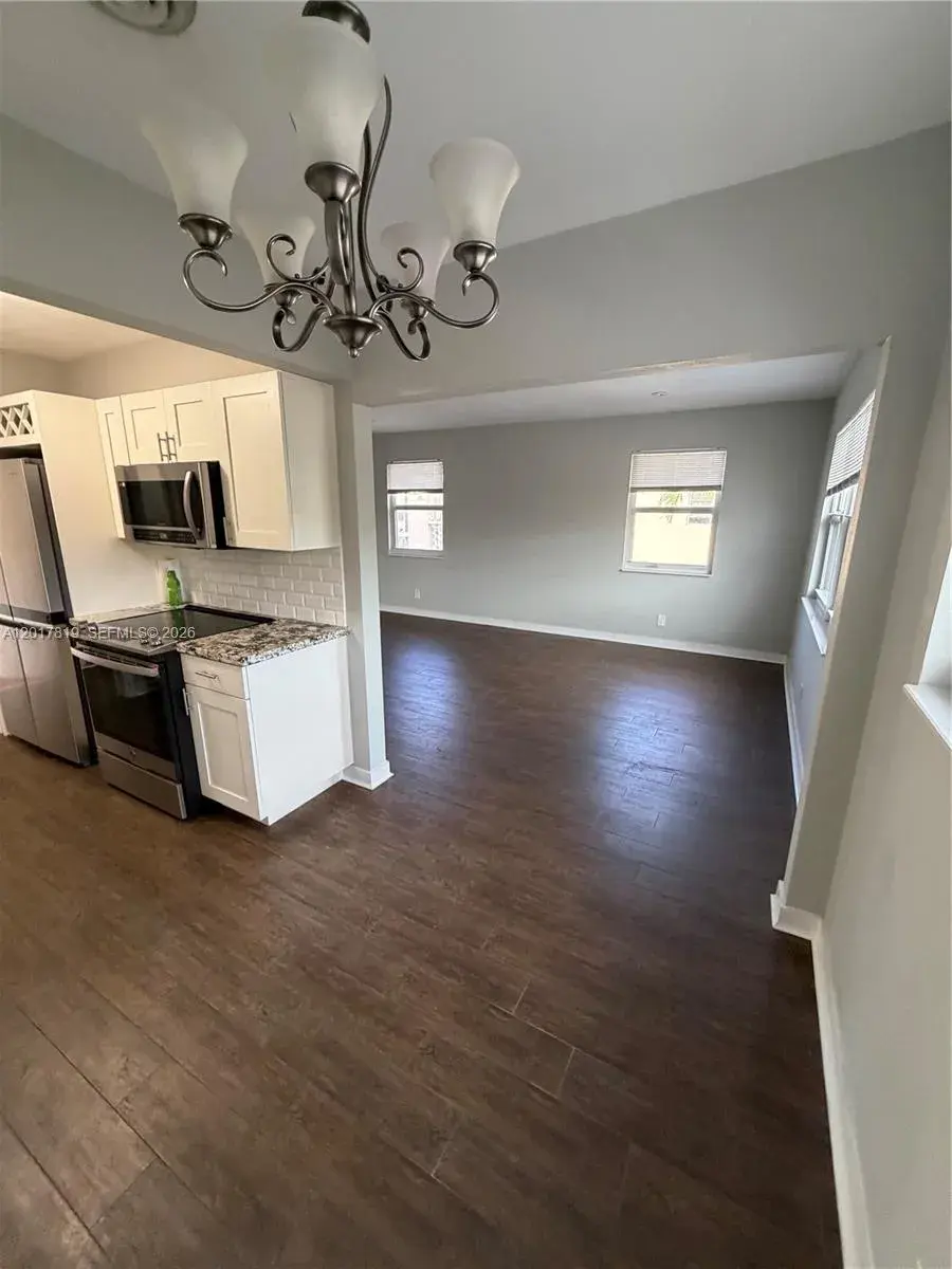 2591 NE 55TH CT # 202, Fort Lauderdale FL 33308