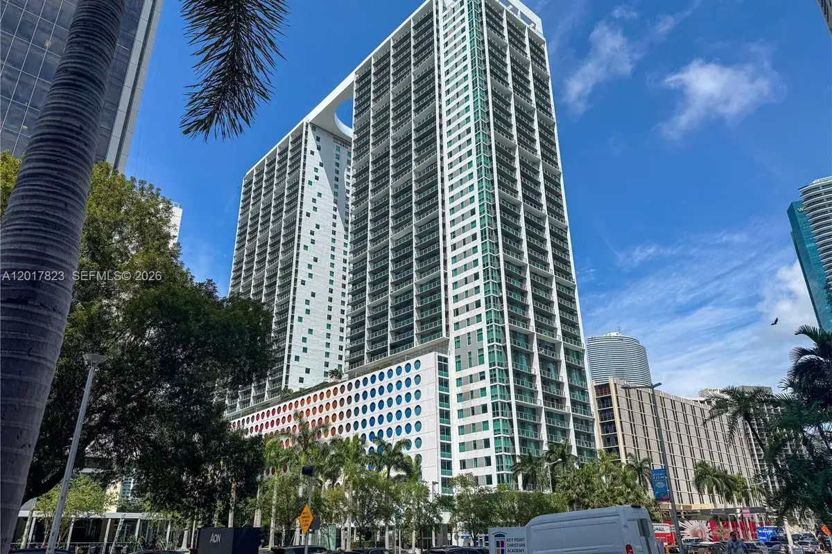 500 Brickell Ave # 1407, Miami FL 33131